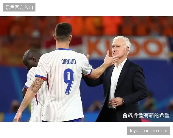 德尚确认姆巴佩将继续担任中锋,并给予其充分战术自由度以最大化其进攻威胁 德尚确认姆巴佩将继续担任中锋,并给予其充分战术自由度以最大化其进攻威胁